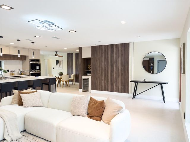 5561 NE 28th Ave, Fort Lauderdale, FL 33308