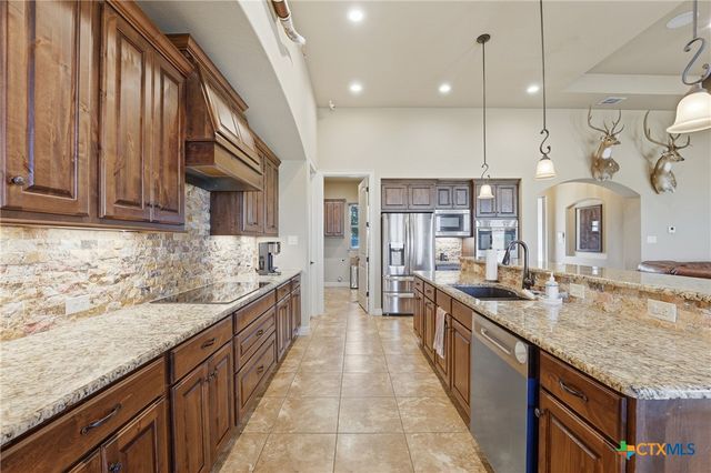 4572 Prairie Summit, Seguin, TX 78155