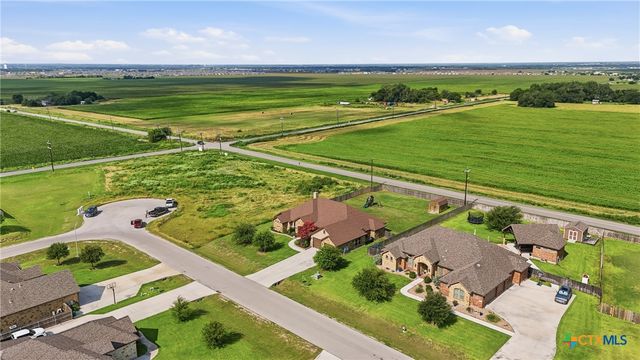 4572 Prairie Summit, Seguin, TX 78155
