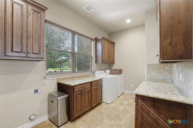 4572 Prairie Summit, Seguin, TX 78155