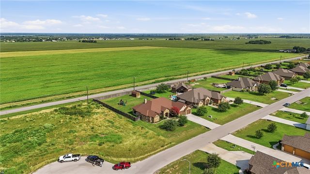 4572 Prairie Summit, Seguin, TX 78155