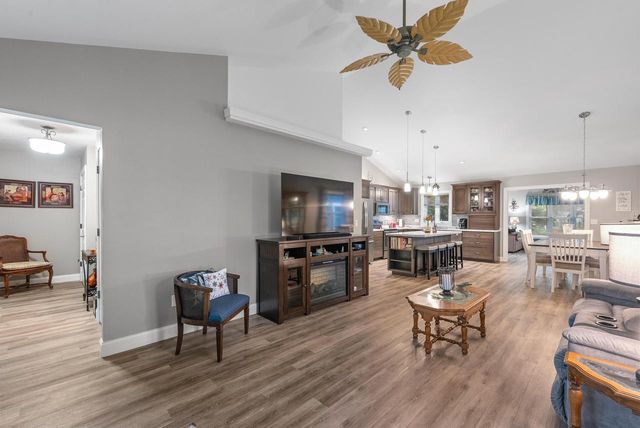 1050 Mihill AVENUE, Fond Du Lac, WI 54935