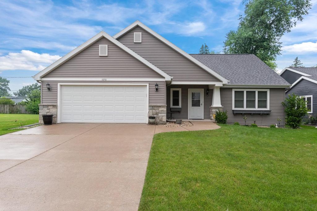 1050 Mihill AVENUE, Fond Du Lac, WI 54935