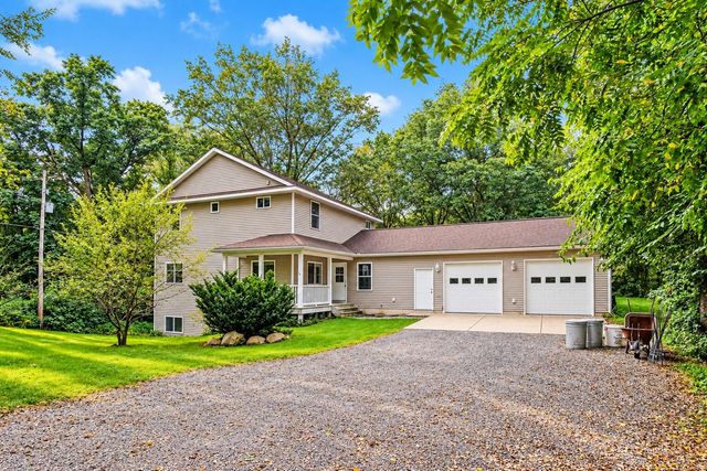 5171 Bancroft Avenue SE, Lowell, MI 49331