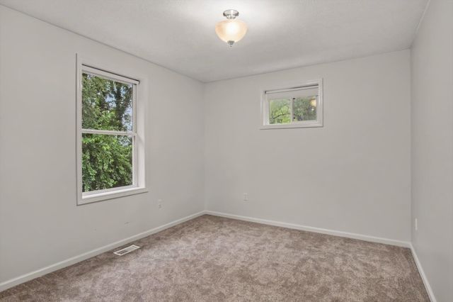 5171 Bancroft Avenue SE, Lowell, MI 49331
