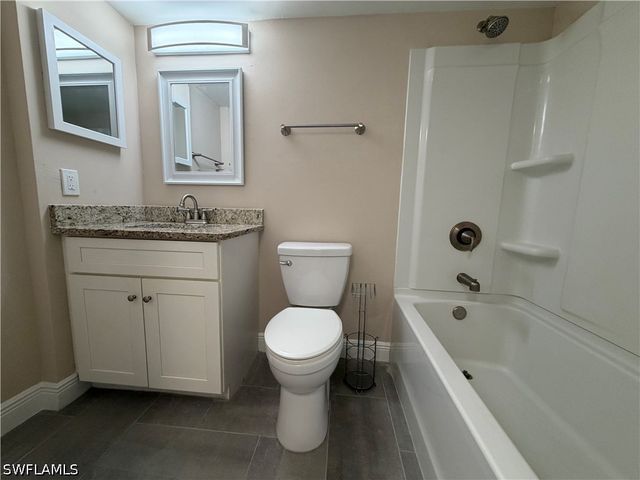 5315 Summerlin RD 1504, Fort Myers, FL 33919