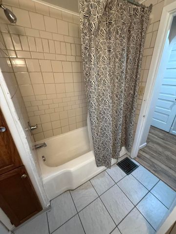 169 W 17th Street, Holland, MI 49423