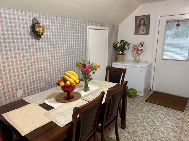 169 W 17th Street, Holland, MI 49423