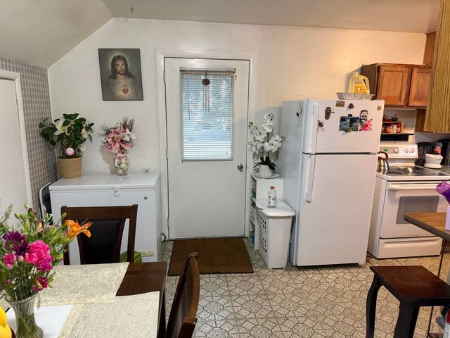169 W 17th Street, Holland, MI 49423