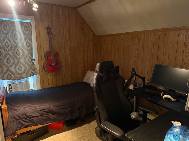 169 W 17th Street, Holland, MI 49423