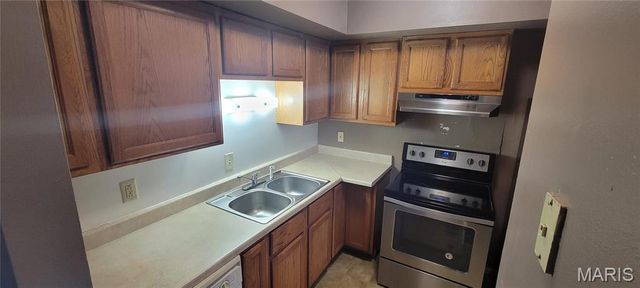 12435 Sea Lane Drive, Florissant, MO 63033