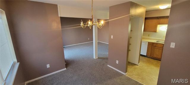 12435 Sea Lane Drive, Florissant, MO 63033