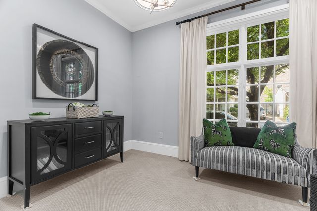 2222 Worthington Street, Dallas, TX 75204