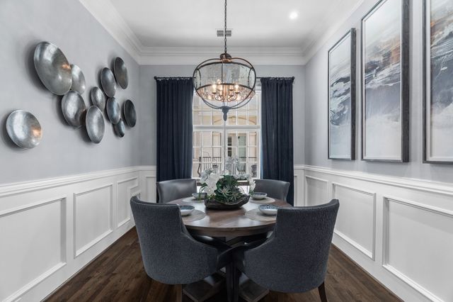 2222 Worthington Street, Dallas, TX 75204