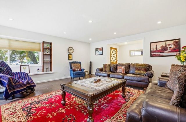 500 N Hanover, Anaheim, CA 92801
