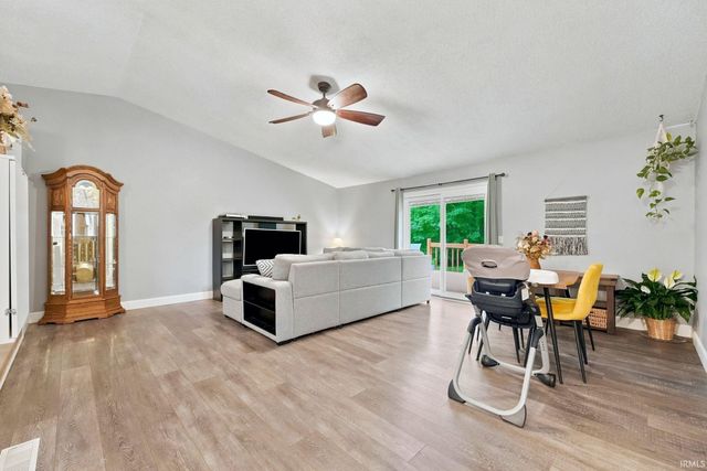 8003 Charnell Court, Fort Wayne, IN 46818