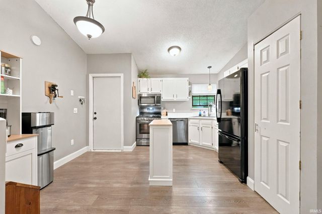 8003 Charnell Court, Fort Wayne, IN 46818
