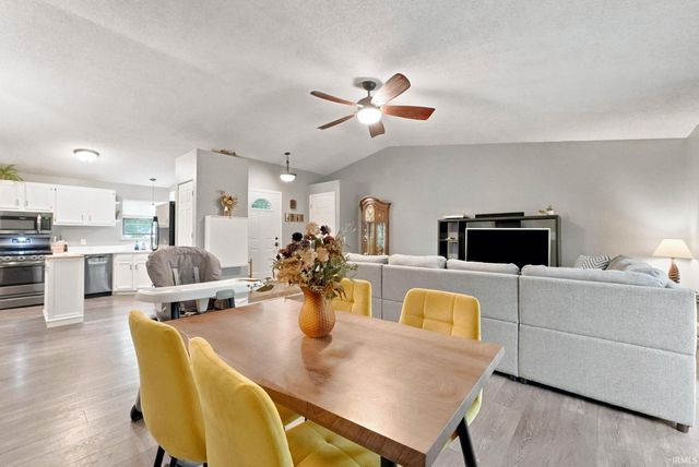 8003 Charnell Court, Fort Wayne, IN 46818