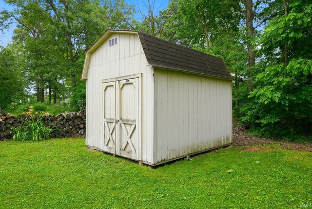 8003 Charnell Court, Fort Wayne, IN 46818