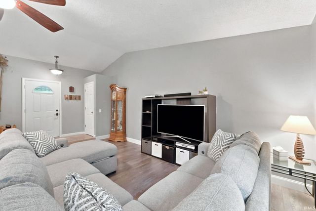 8003 Charnell Court, Fort Wayne, IN 46818