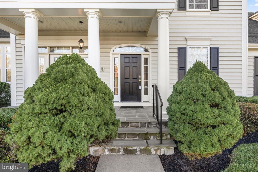 4022 VON NEUMAN CIR, Warrenton, VA 20187