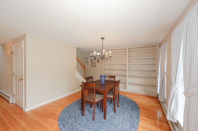 19 Burgess Drive, Litchfield, NH 03052