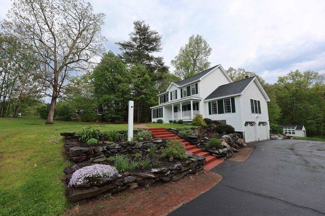 19 Burgess Drive, Litchfield, NH 03052
