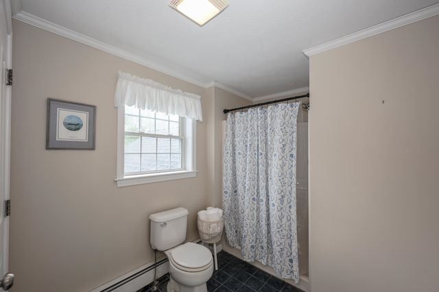 19 Burgess Drive, Litchfield, NH 03052