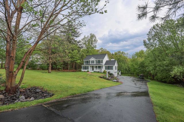 19 Burgess Drive, Litchfield, NH 03052