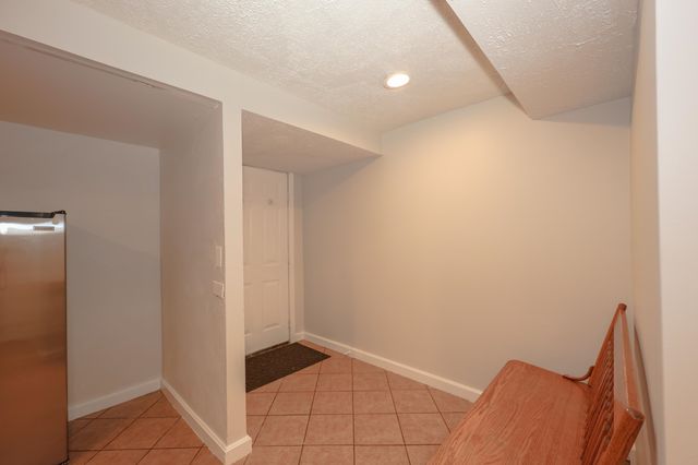 19 Burgess Drive, Litchfield, NH 03052