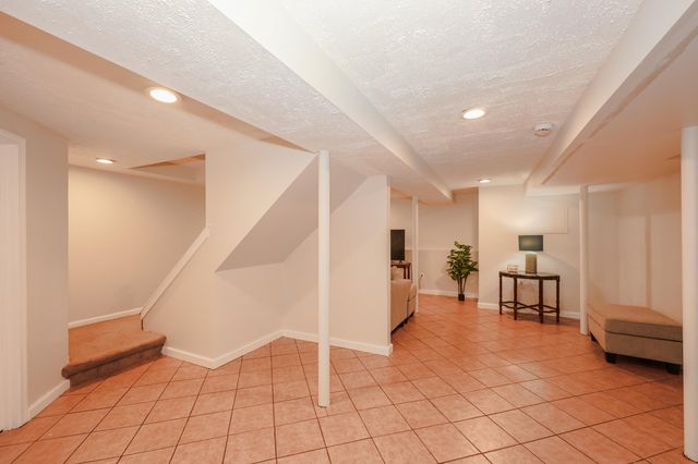 19 Burgess Drive, Litchfield, NH 03052