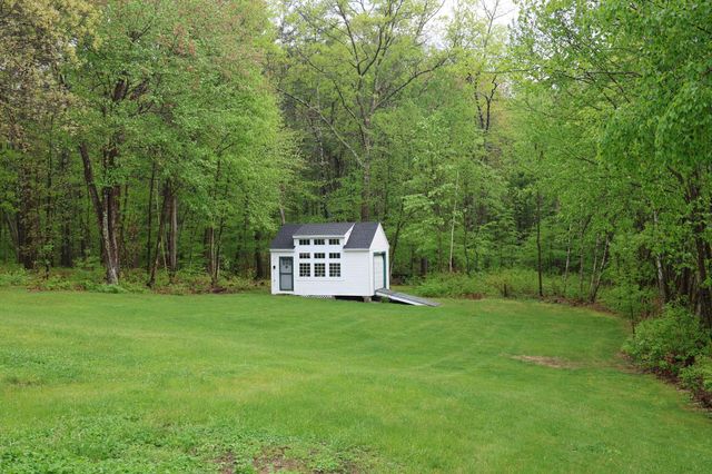 19 Burgess Drive, Litchfield, NH 03052