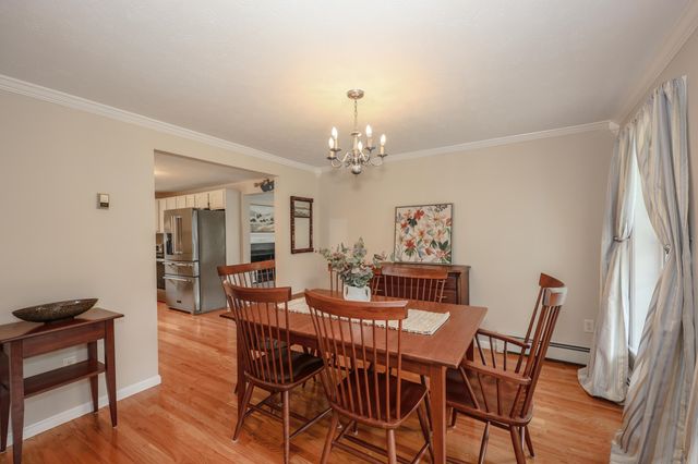 19 Burgess Drive, Litchfield, NH 03052