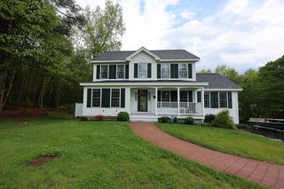 19 Burgess Drive, Litchfield, NH 03052