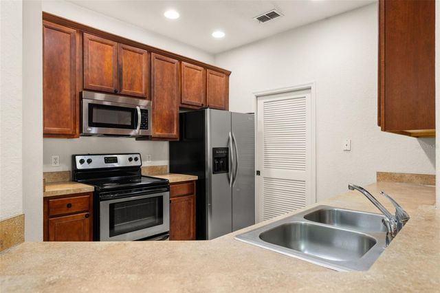 3000 LAUREL PARK LANE 302, Kissimmee, FL 34741