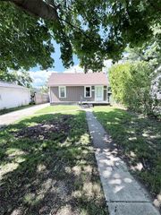 8661 Dodge Avenue, Warren, MI 48089