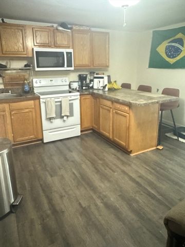 71 Mystic St 11, Methuen, MA 01844