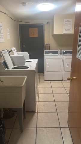 71 Mystic St 11, Methuen, MA 01844