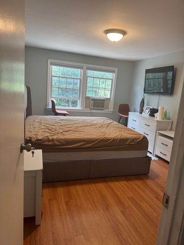 71 Mystic St 11, Methuen, MA 01844