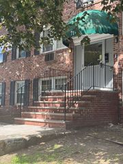 71 Mystic St 11, Methuen, MA 01844