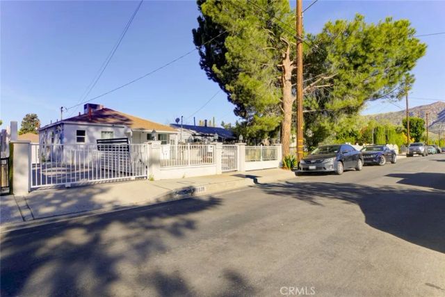 10535 Nassau, Sunland, CA 91040