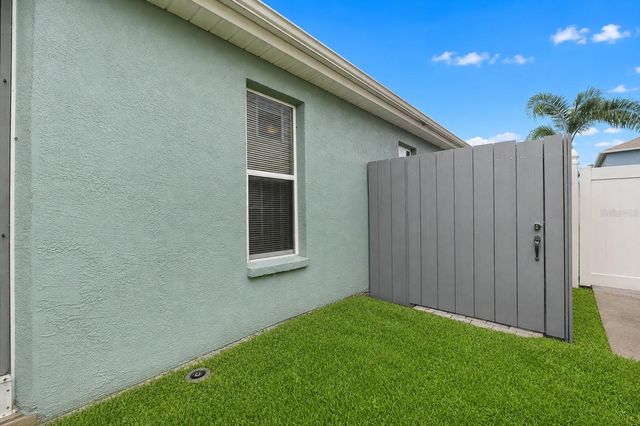 8620 PERSEA COURT, New Port Richey, FL 34655