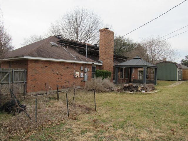 812 Regina Drive, Hewitt, TX 76643