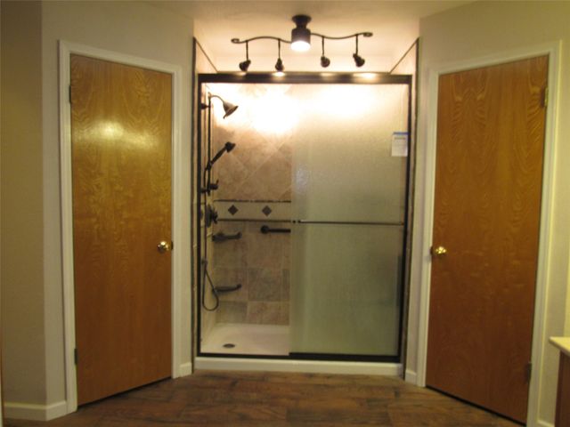 812 Regina Drive, Hewitt, TX 76643