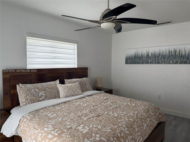 7525 Roosevelt St, Hollywood, FL 33024