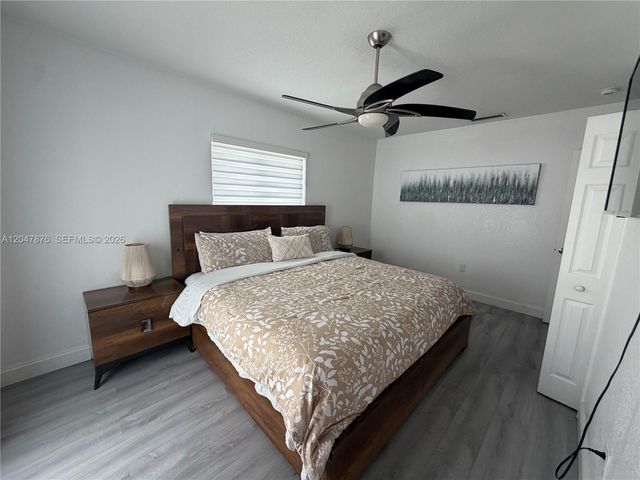 7525 Roosevelt St, Hollywood, FL 33024