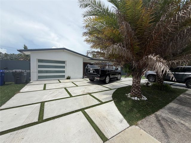 7525 Roosevelt St, Hollywood, FL 33024
