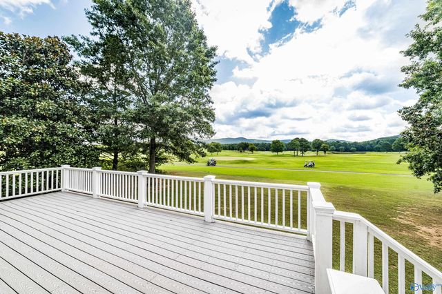 471 Plantation Pointe Road, Scottsboro, AL 35768