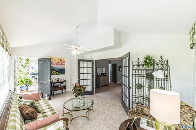 471 Plantation Pointe Road, Scottsboro, AL 35768