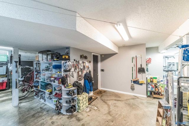 471 Plantation Pointe Road, Scottsboro, AL 35768